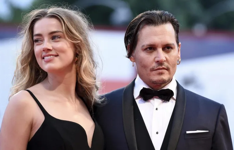Η Amber Heard στο Φεστιβάλ Κινηματογράφου Sundance μιλά για τη δίκη της με τον Johnny Depp.