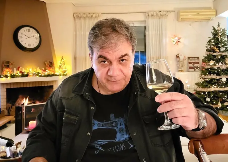 Ο Δημήτρης Σταρόβας σε φωτογραφία από τον προσωπικό του λογαριασμό στο Instagram.