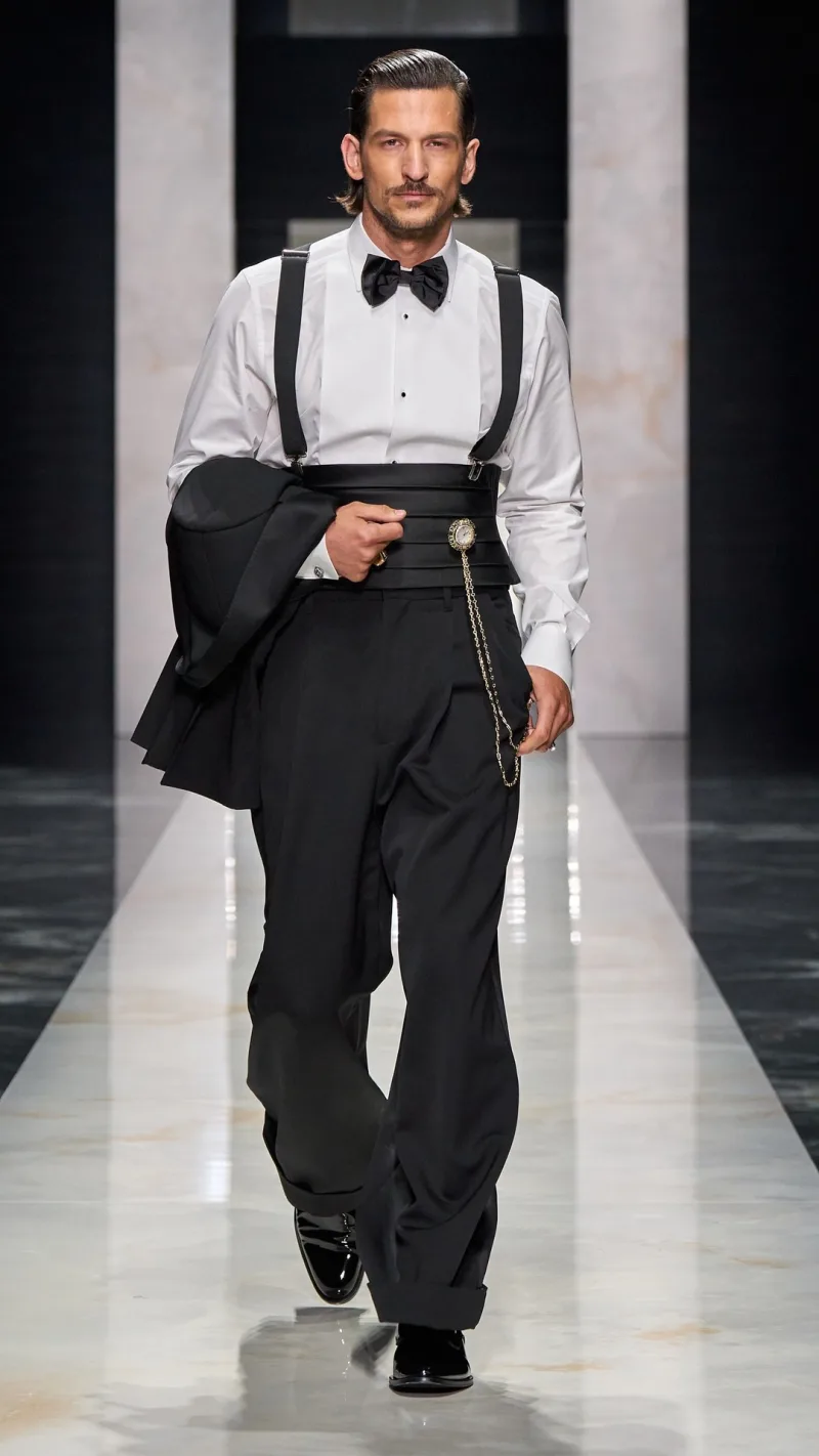 Ανδρική μόδα από τη συλλογή The Portrait of Man του οίκου Dolce & Gabbana στην Εβδομάδα Μόδας του Μιλάνου.