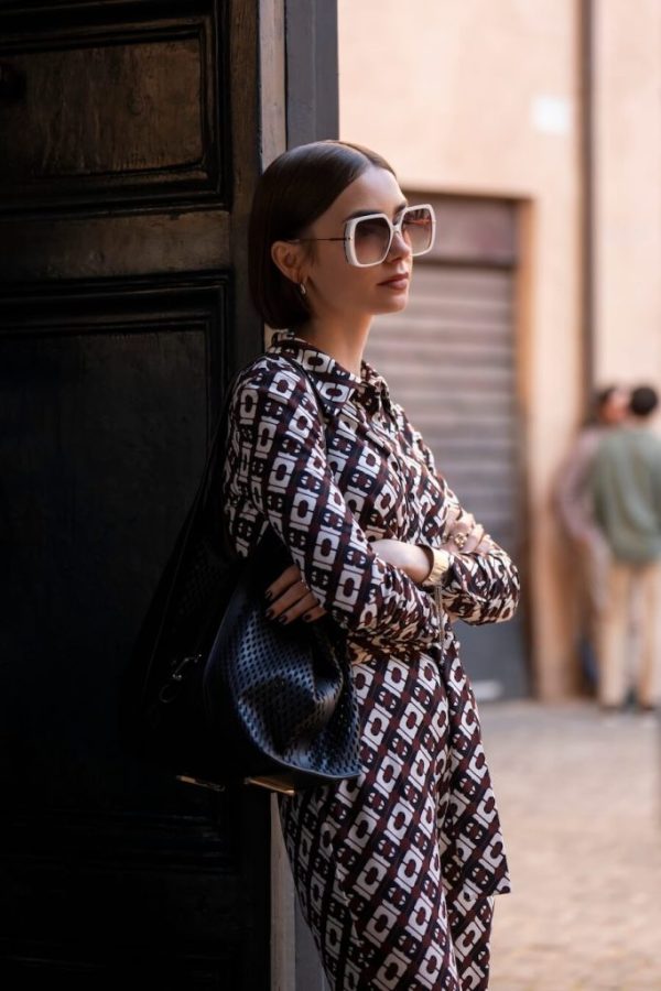 emily-in-paris-maximalist-fashion-9-683x1024