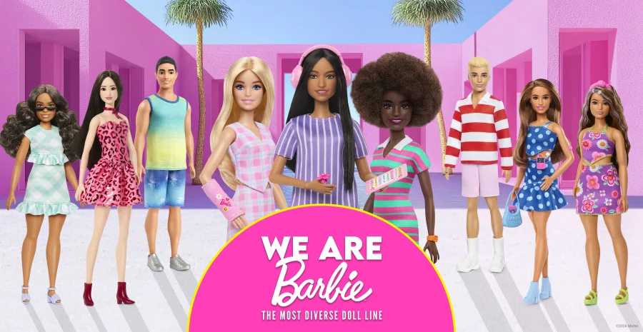 Σειρά από κούκλες Barbie και Ken με διαφορετικά χαρακτηριστικά και στυλ σε ροζ φόντο.