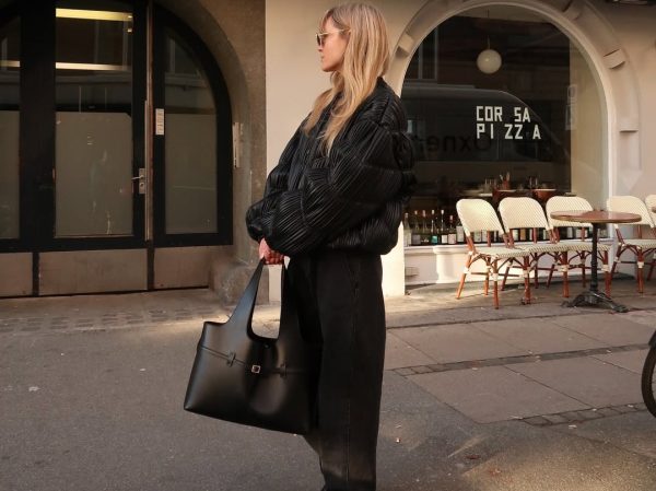 Τα 3 shoe trends που θα απογειώσουν τα looks με τα τζιν παντελόνια