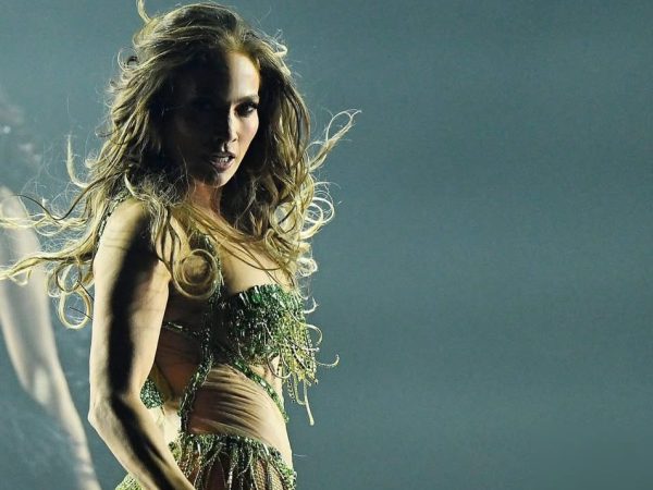 Κυκλοφόρησε το Save Me Tonight της Jennifer Lopez και του David Guetta