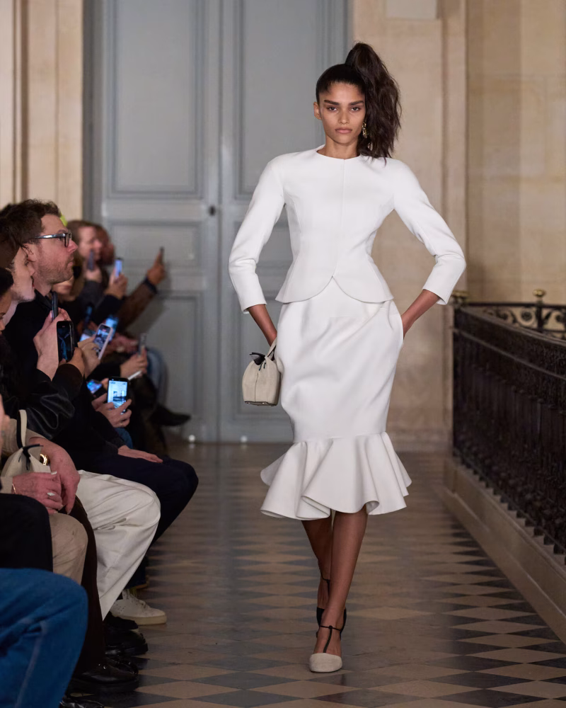 https://www.jacquemus.com/