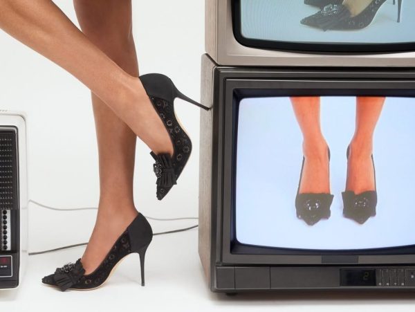 Balenciaga x Manolo Blahnik: Η συνεργασία που φέρνει την κληρονομιά του οίκου στο σήμερα
