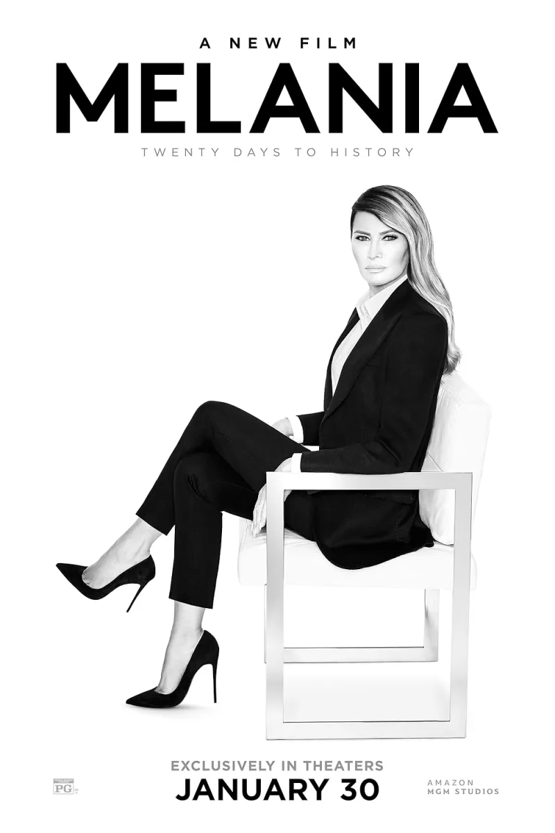 Η Melania Trump ποζάρει σε καρέκλα για την προβολή της ταινίας Melania, με τίτλο "Twenty Days to History".