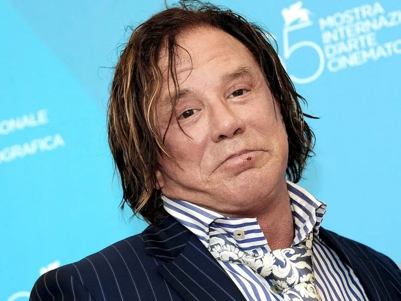 Ο ηθοποιός Mickey Rourke σε φωτογραφία του ΑΠΕ-ΜΠΕ για την καμπάνια κάλυψης των ενοικίων του.