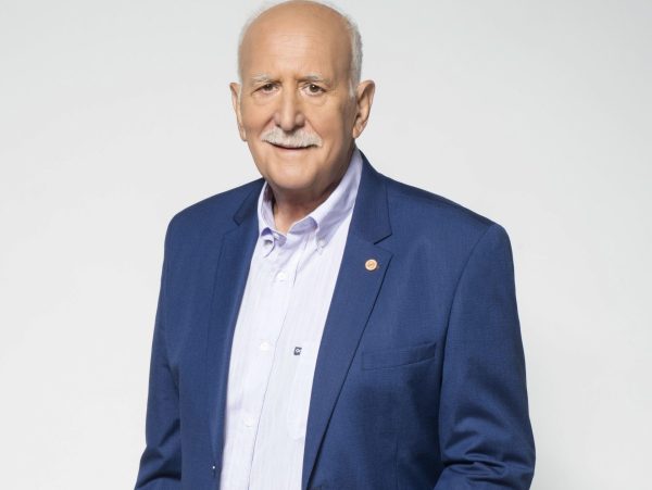 Πέθανε ο Γιώργος Παπαδάκης
