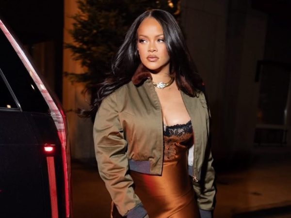 21 χρόνια από το ντεμπούτο της Rihanna – Το «Pon De Replay» που άνοιξε τον δρόμο για την κορυφή