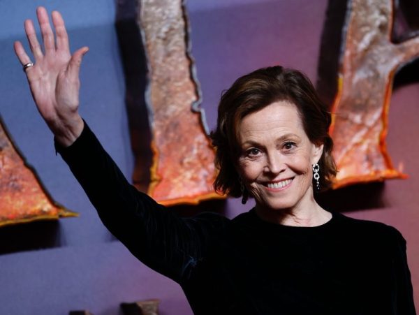 Η συμβουλή που δίνει η Sigourney Weaver στους νέους ηθοποιούς