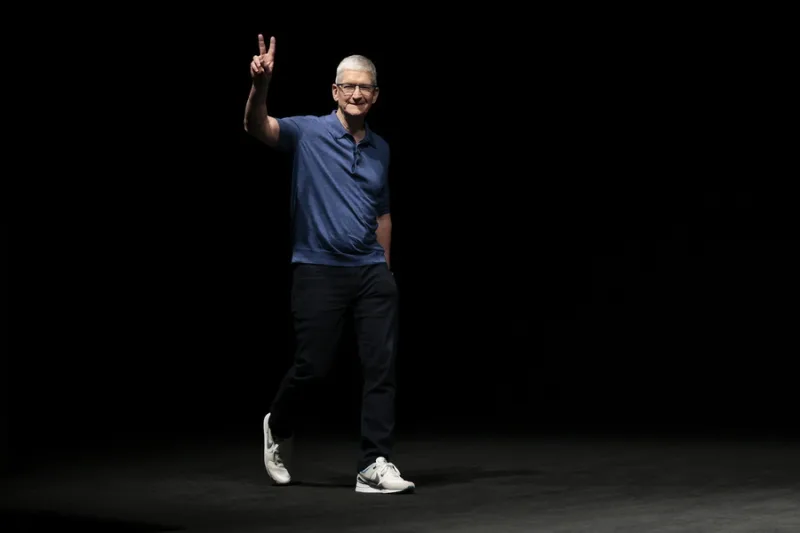Ο Steve Jobs σε φωτογραφία του ΑΠΕ-ΜΠΕ, γνωστός για το trick του περπατήματος που ενίσχυε τη δημιουργικότητά του.