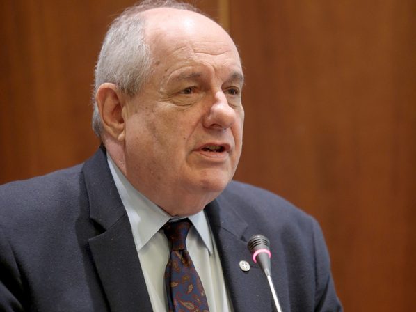 Στο πλευρό του Γιώργου Λιάγκα ο Τέρενς Κουίκ