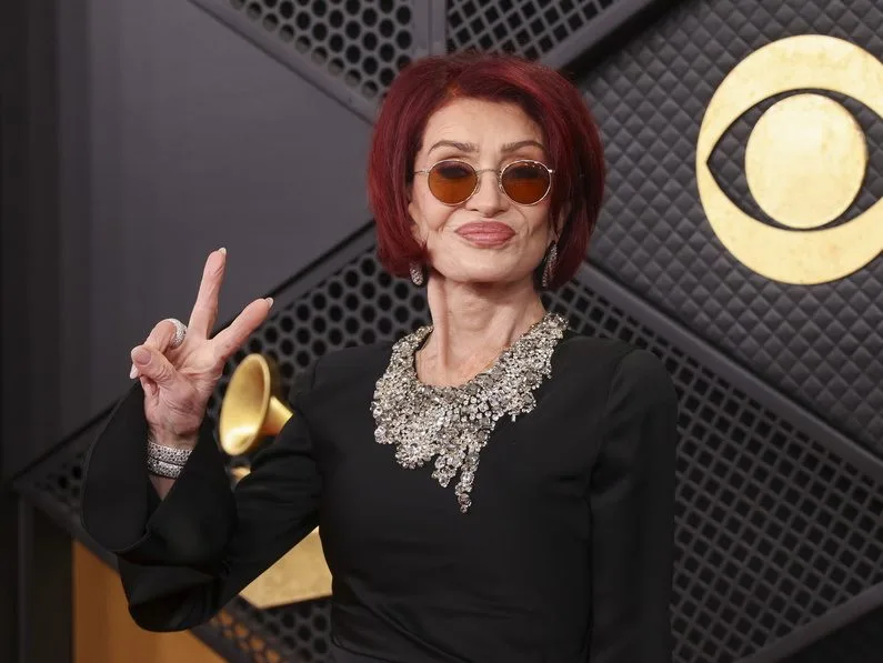 Η Sharon Osbourne σε εμφάνισή της στα βραβεία Grammy, με αφορμή τις δηλώσεις της για τον δήμο του Birmingham.