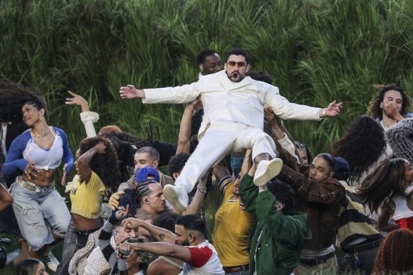 Emmy 2026: Ο Bad Bunny «σπάει» τα κοντέρ με το Super Bowl Halftime Show