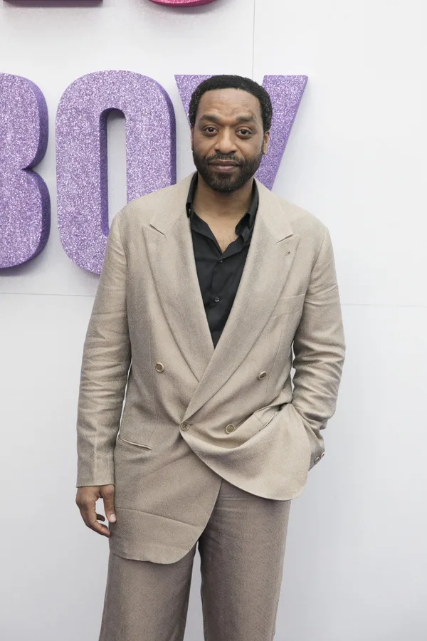 Ο ηθοποιός Chiwetel Ejiofor που θα πρωταγωνιστήσει στη νέα ταινία Ο Εξορκιστής του Mike Flanagan.