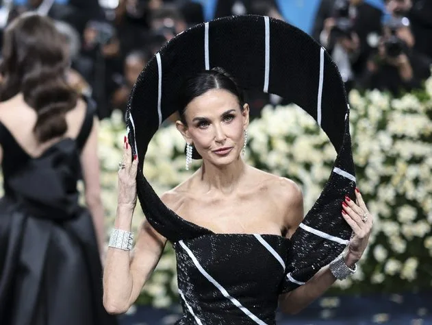 Η Demi Moore και η Maya Rudolph, παρουσιάστριες στα βραβεία Όσκαρ 2026.