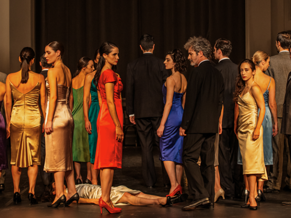 Το KONTAKTHOF της Pina Bausch επιστρέφει την άνοιξη στην Κεντρική Σκηνή του Κτηρίου Τσίλλερ