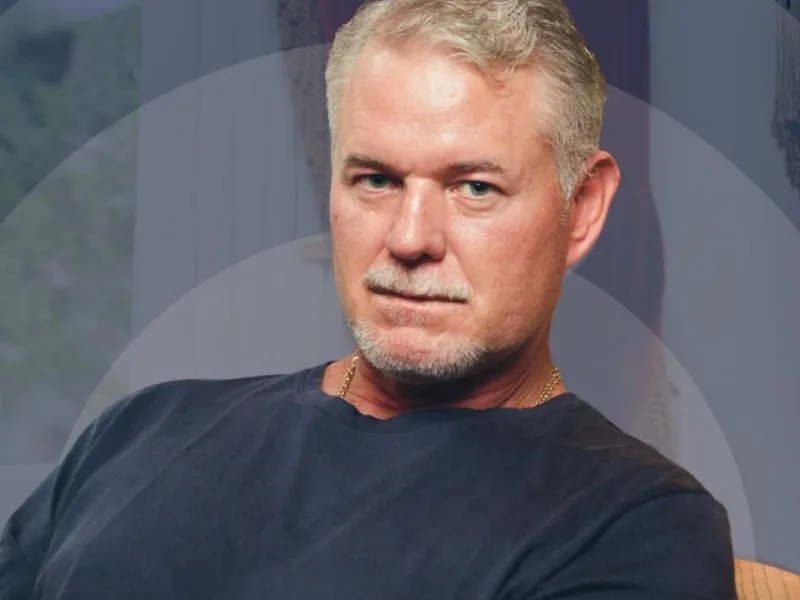 Ο Eric Dane, ο ηθοποιός που έφυγε από τη ζωή σε ηλικία 53 ετών, σε πορτρέτο.