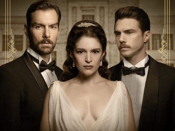 Grand Hotel: Η Εγκυμοσύνη της Αλίκης Φέρνει Καταιγιστικές Εξελίξεις – Ποιος Είναι ο Πατέρας;