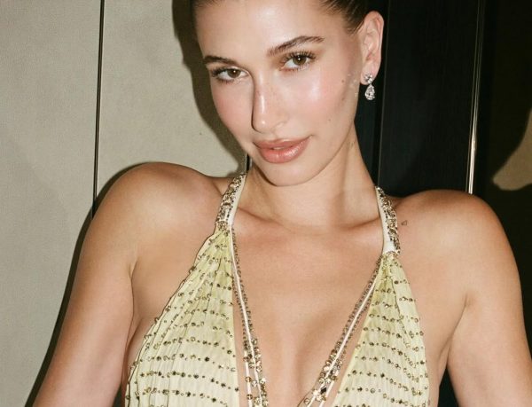 Αυτό είναι το καλύτερο album του Justin Bieber σύμφωνα με τη Hailey Bieber