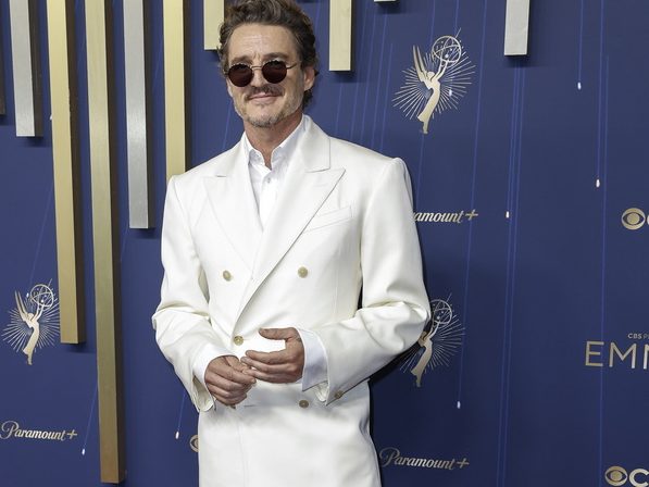 Νέα κοινή εμφάνιση για τον Pedro Pascal και τον Rafael Olarra με τρυφερές στιγμές
