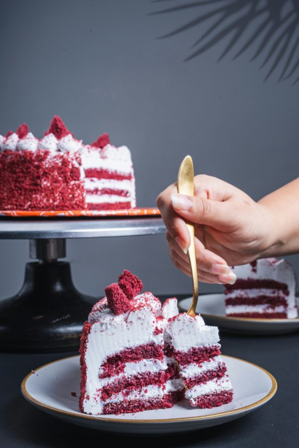 Αφράτο red velvet κέικ για την Ημέρα του Αγίου Βαλεντίνου
