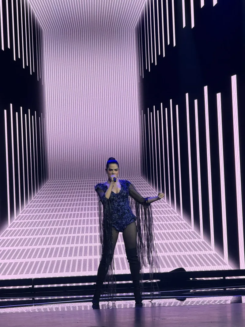 Η Alexandra Sieti στη σκηνή του Sing for Greece 2026 με το τραγούδι «The Other Side» εντυπωσιάζει με την εμφάνισή της.
