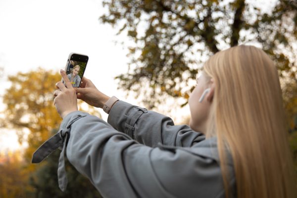 Δεν έχουν Instagram, δεν έχουν TikTok: Τα 4 ζώδια που μπορούν να ζουν χωρίς scrolling