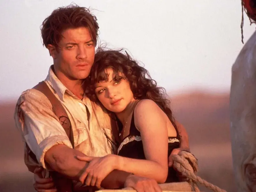 Ο Brendan Fraser και η Rachel Weisz στην ταινία The Mummy.