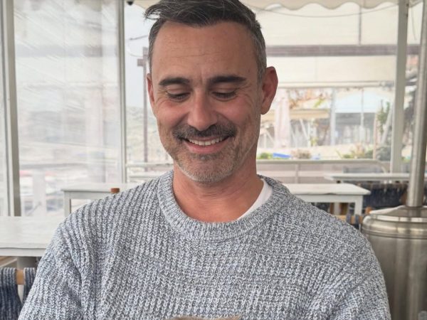 Γιώργος Καπουτζίδης: Νέο video από τα γυρίσματα στο Σόι Σου – Αυτός θα είναι ο ρόλος του