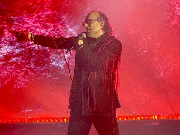 Sing for Greece 2026: Ρυθμός και εξωστρέφεια στην εμφάνιση του THE Astrolabe με το Drop It