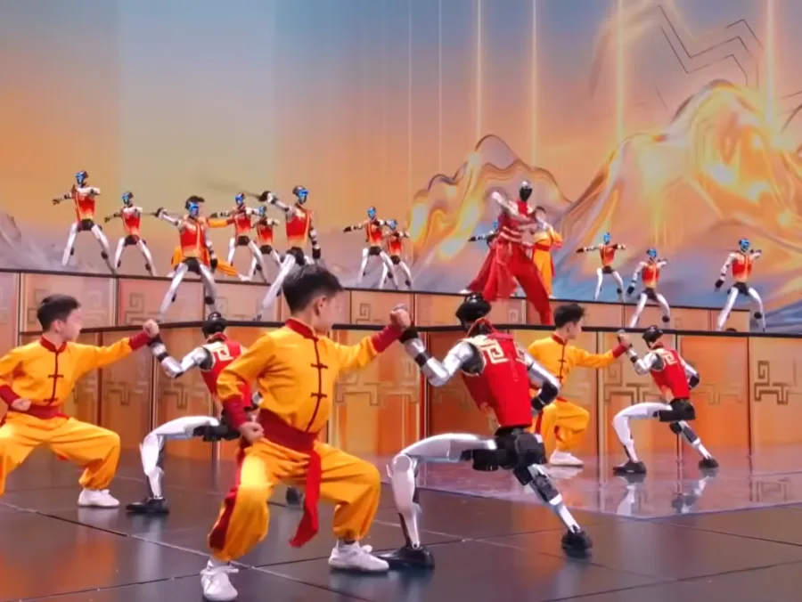 Παιδιά και ρομπότ σε χορογραφία kung fu