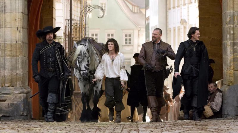 Οι Matthew Macfadyen, Logan Lerman, Ray Stevenson και Luke Evens στην ταινία "The Three Musketeers" του 2011.