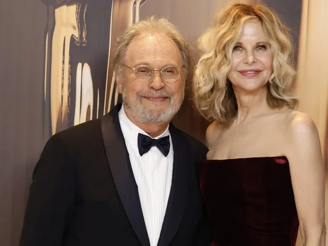 Οι ηθοποιοί Billy Crystal και Meg Ryan σε εκδήλωση για τα Όσκαρ 2026.