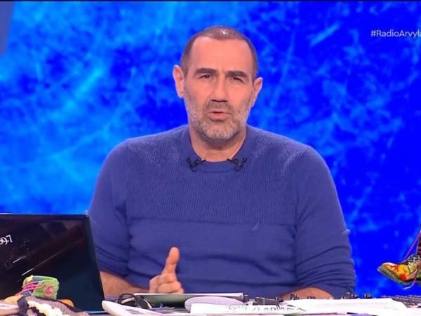 Φινάλε για το Ράδιο Αρβύλα – Ο Αντώνης Κανάκης ανακοίνωσε την ημερομηνία αυλαίας