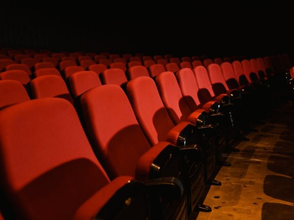 Καμπανάκι για το Hollywood – Οι μισοί Αμερικανοί δεν πατούν πια στα σινεμά