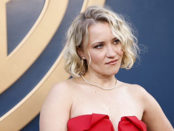 Η Emily Osment εξηγεί γιατί απουσίαζε από το επετειακό αφιέρωμα του Hannah Montana