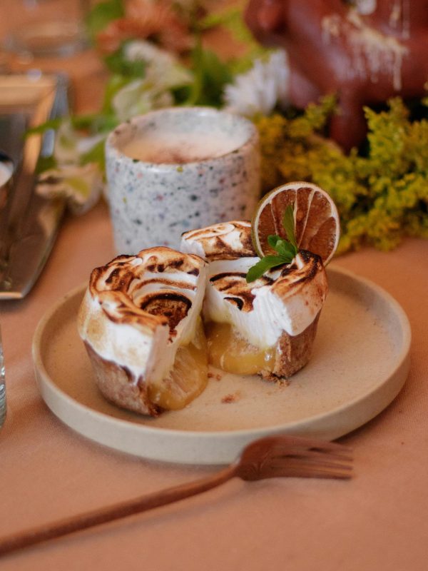 Λεμονάτο Tres Leches: Αφράτο, κρεμώδες και ακαταμάχητο