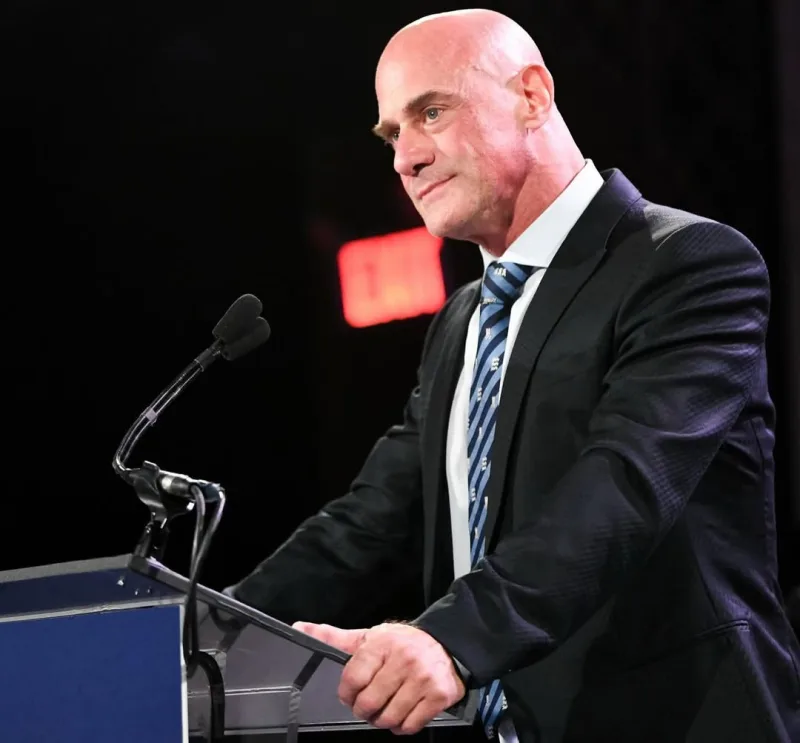 Ο ηθοποιός Christopher Meloni σε φωτογραφία από τον προσωπικό του λογαριασμό στο Instagram.
