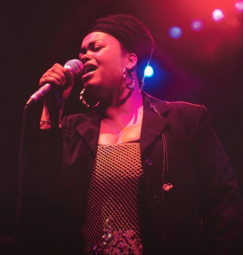 Η τραγουδίστρια Jill Scott σε φωτογραφία από τον επίσημο λογαριασμό της στο Instagram.