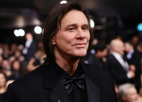Jim Carrey: Οι θεωρίες για κλώνο στα βραβεία César και η αλήθεια πίσω από τη viral εμφάνιση
