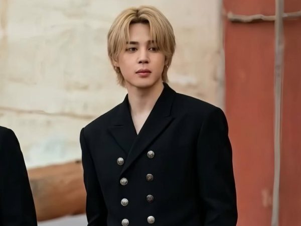 O Jimin αποκαλύπτει ότι έχει πολύ άγχος για την επιστροφή των BTS