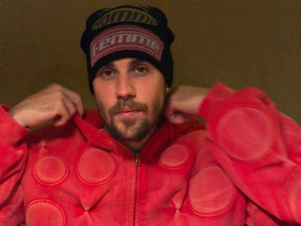 Ο Justin Bieber πέταξε μπουκάλι νερού σε παπαράτσι – Το video που κάνει τον γύρο του διαδικτύου
