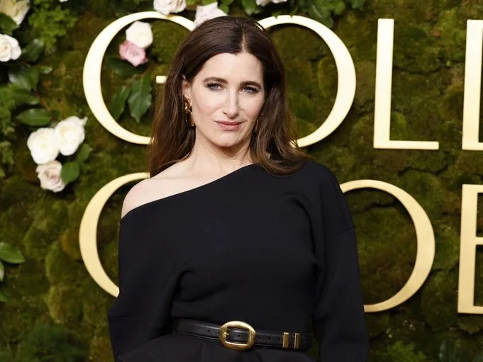 Η ηθοποιός Kathryn Hahn που θα ενσαρκώσει τη Mother Gothel στη live action ταινία Μαλλιά Κουβάρια της Disney.