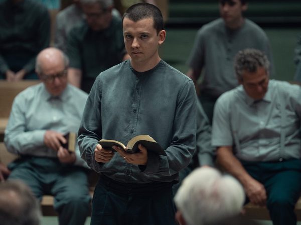 Unchosen: Το νέο ψυχολογικό θρίλερ του Netflix που αποκαλύπτει τα μυστικά μιας θρησκευτικής κοινότητας