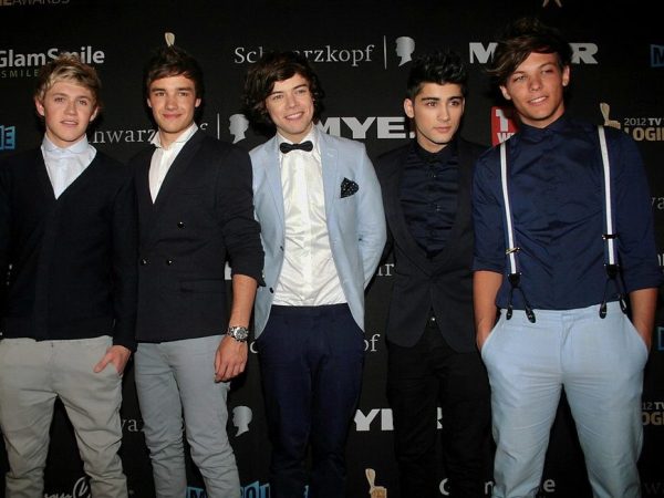 Όλη η ιστορία των One Direction στο βιβλίο A Whole Lotta History
