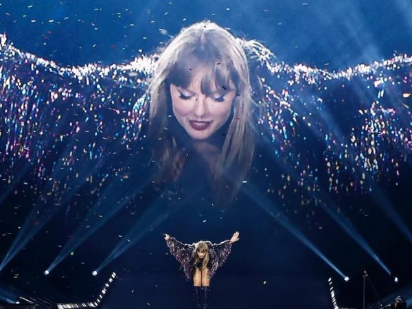 Taylor Swift: Τιμά την Elizabeth Taylor με ένα βίντεο γεμάτο λάμψη και νοσταλγία