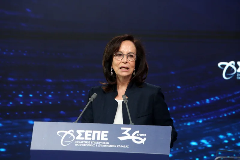Η Άννα Διαμαντοπούλου μιλάει για τη συγκινητική εξομολόγηση στον σύζυγό της, τονίζοντας πόσα του χρωστάει.