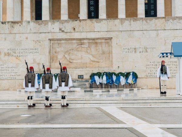 Ο Donald Trump εξυμνεί την 25η Μαρτίου