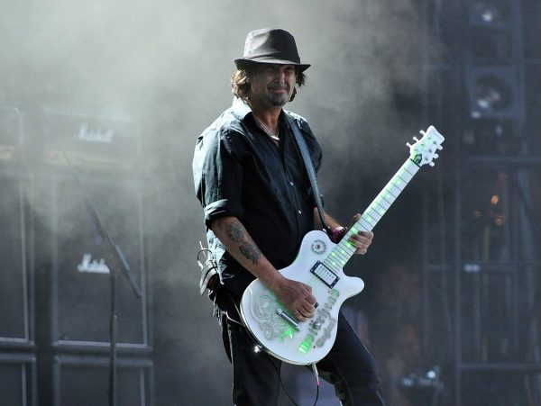 Πέθανε ο θρυλικός κιθαρίστας των Motörhead Phil Campbell σε ηλικία 64 ετών